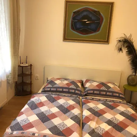 Apartman Pro 5 Lidi Hned U Centra *